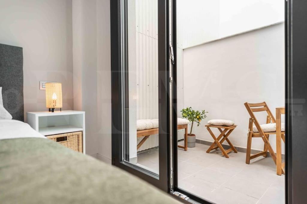 Fresh & Stylish Apartment With Parking By Rems Málaga Buitenkant foto